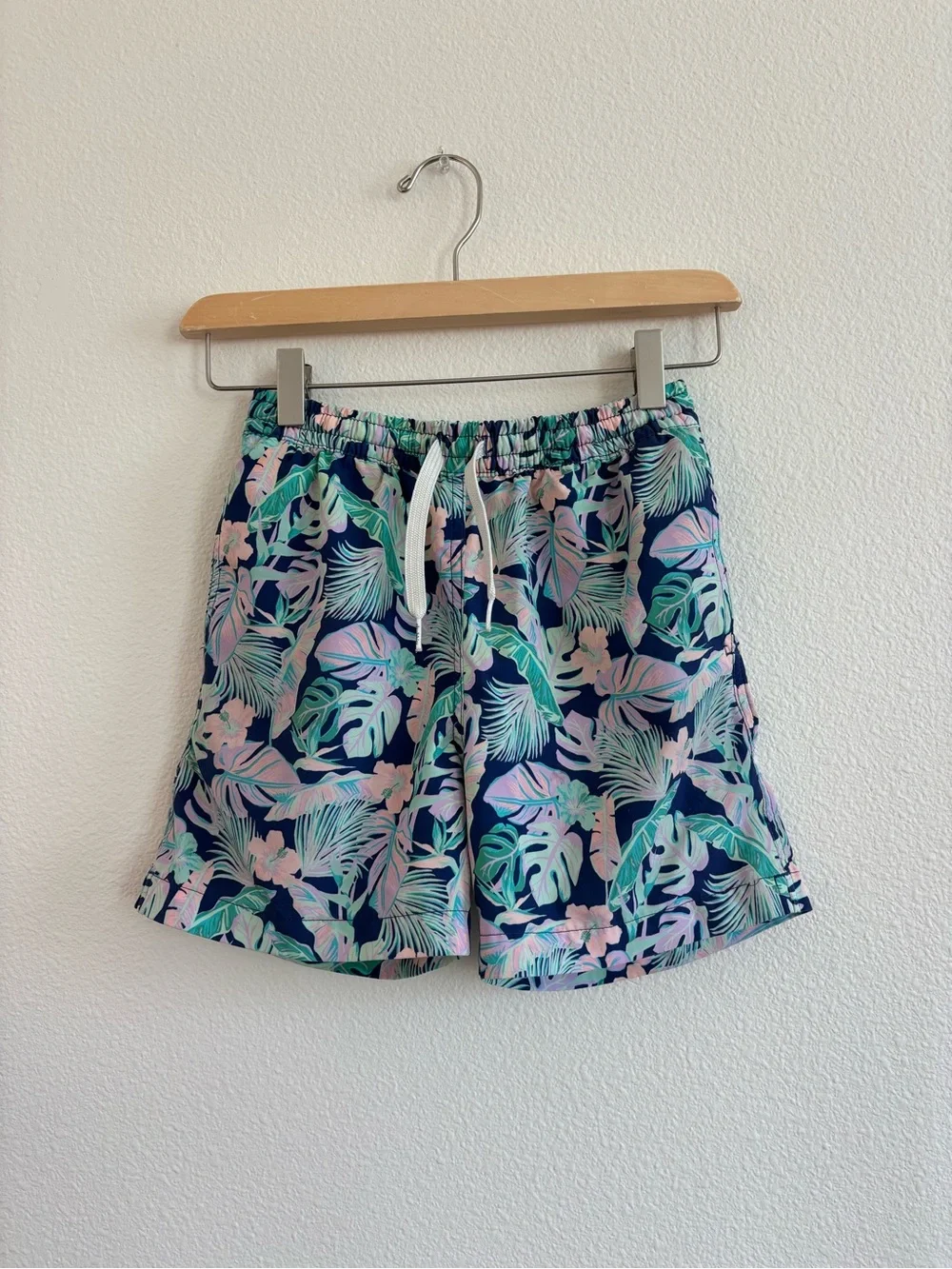 Chubbies swim trunks Night Faunas youth size 8/9